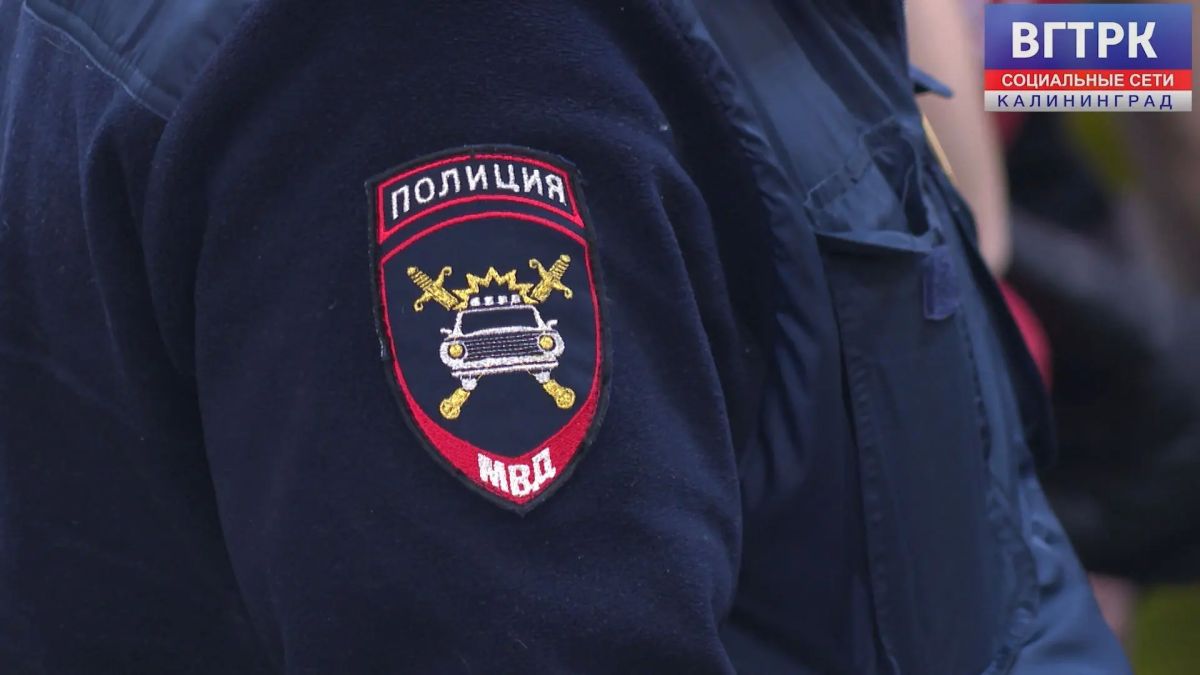 В Немане задержали двоих 18-летних подозреваемых в поджоге автомобиля