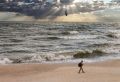 Море у Калининградской области сегодня, 11 августа 2026 года, смертельно опасно: вдоль западного побережья региона разгулялись отбойные течения