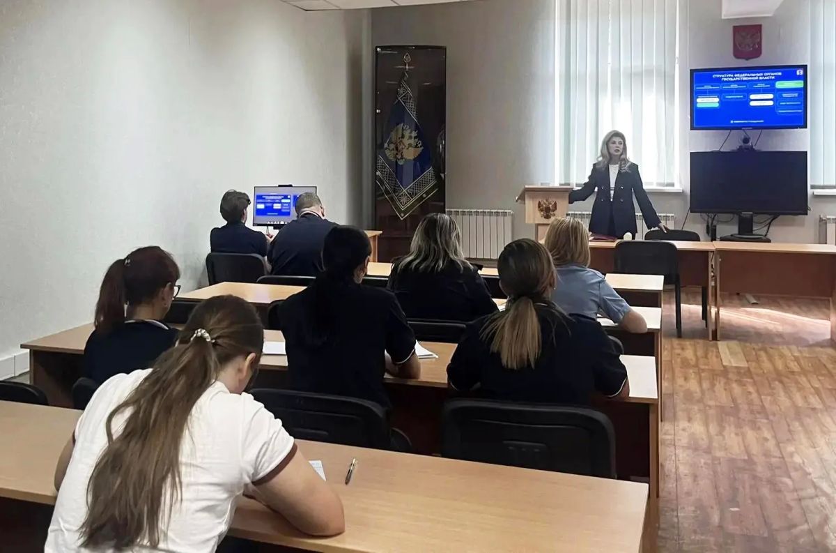 Председатель облизбиркома провела первую лекцию проекта по повышению правовой грамотности Избирательная комиссия Калининградской области совместно с Российским обществом «Знание» открыла цикл просветительских встреч... Председатель облизбиркома провела первую лекцию проекта по повышению правовой грамотности Избирательная комиссия Калининградской области совместно с Российским обществом «Знание» открыла цикл просветительских встреч...