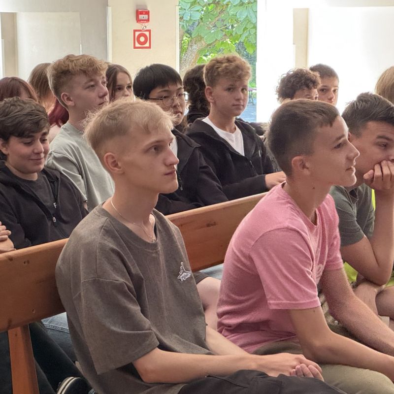 Проверили, кто лучше всех разбирается в профессиях будущего! Проверили, кто лучше всех разбирается в профессиях будущего!