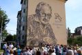 Алексей Беспрозванных: Открыли в Янтарном мурал с портретом Эрнеста Лиса – легендарного мастера, Заслуженного художника Российской Федерации, ведущего калининградского ювелира, основателя советской школы художественной...