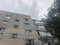 На улице Машиностроительной двухлетний ребёнок выпал из окна пятого этажа