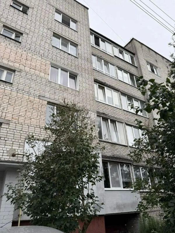«Сам открыл окно»: в Следкоме рассказали подробности падения ребёнка с пятого этажа «Сам открыл окно»: в Следкоме рассказали подробности падения ребёнка с пятого этажа