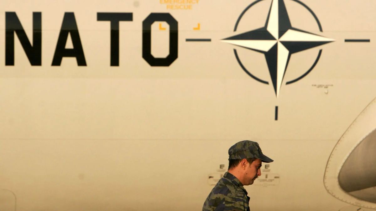 Как НАТО собирается воевать с Россией ?