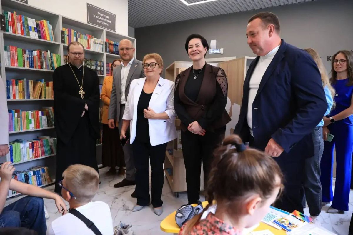 Елена Дятлова: Открыли новую библиотеку на улице Левитана Елена Дятлова: Открыли новую библиотеку на улице Левитана
