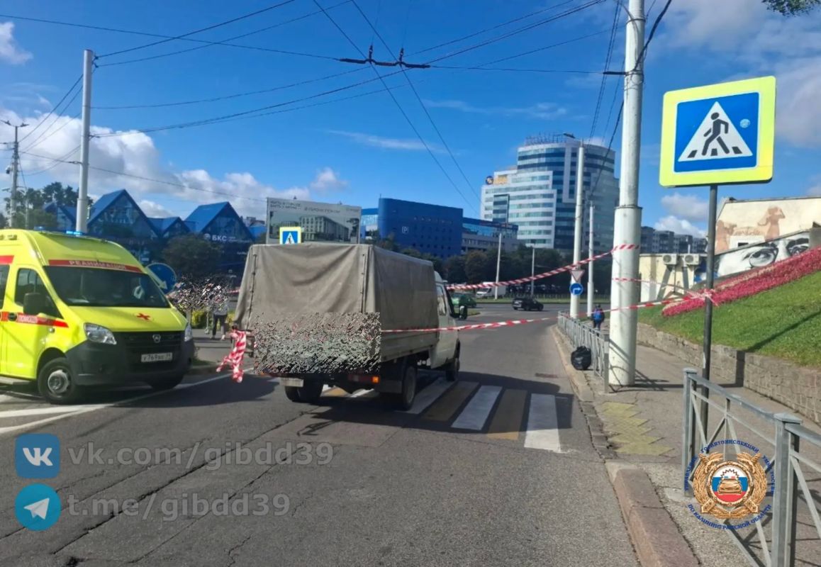 По оперативной информации, сегодня 19.08.2026 в 09:59 в г. Калининграде на Московском проспекте вблизи д. 40, водитель 1965 года рождения, управляя автомобилем «Газель», допустил наезд на пешехода, переходившую проезжую...