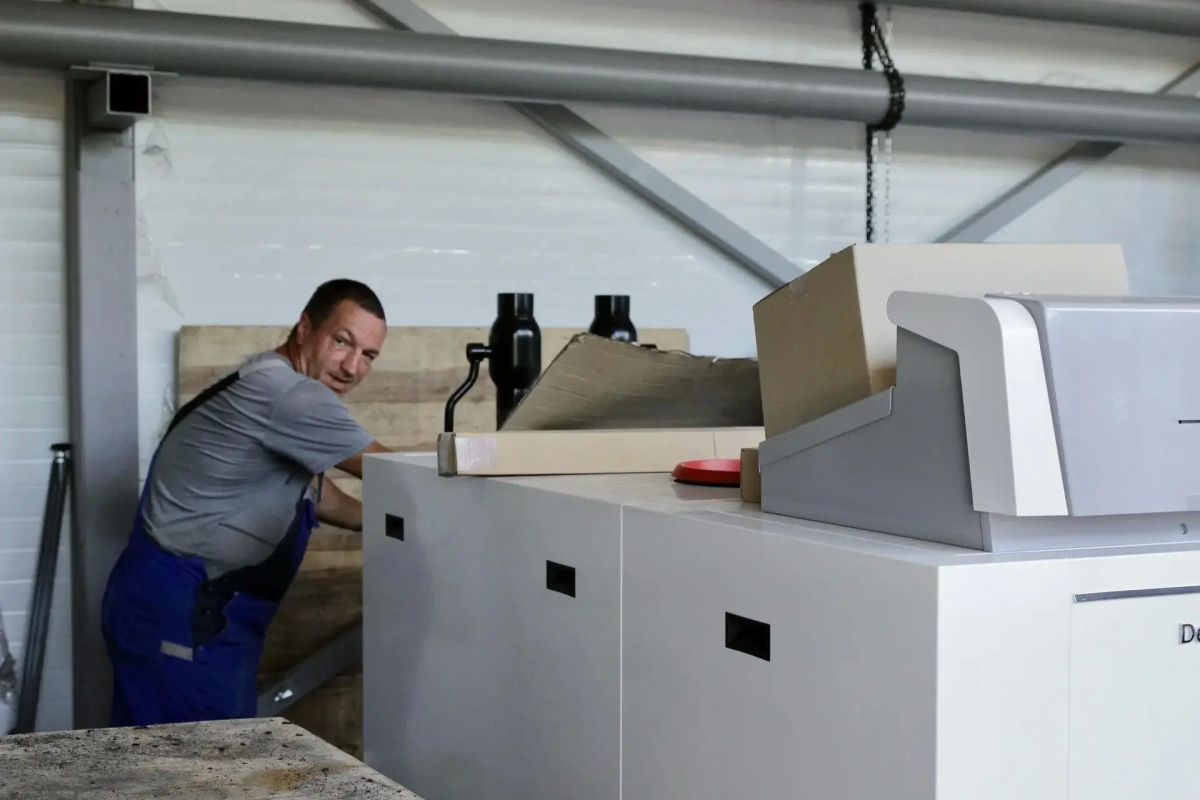 В Славске на финишной прямой монтаж новой газовой котельной В Славске на финишной прямой монтаж новой газовой котельной