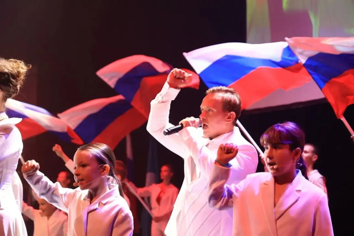 22 августа 2026 года в Калининграде отметили День Государственного Флага 22 августа 2026 года в Калининграде отметили День Государственного Флага