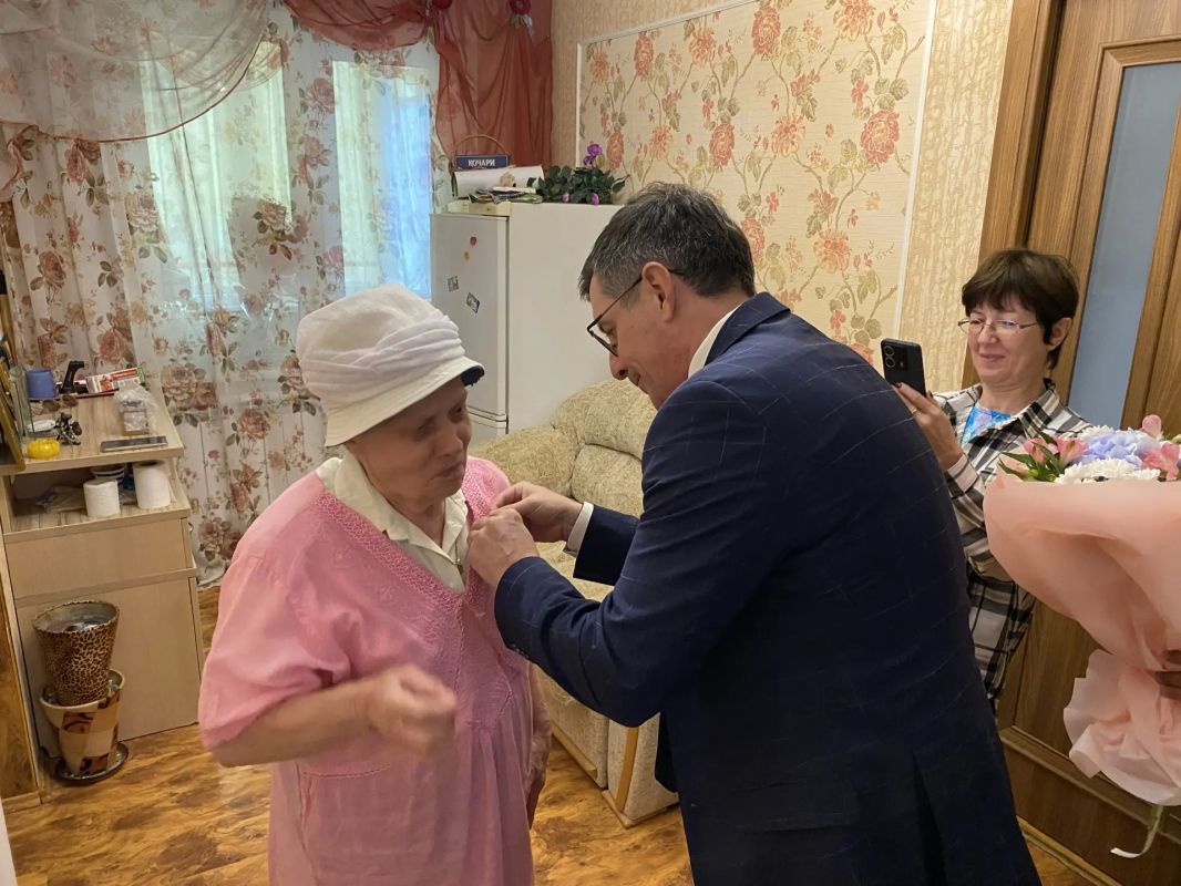 Министр здравоохранения Калининградской области с рабочим визитом посетил Советскую ЦРБ Министр здравоохранения Калининградской области с рабочим визитом посетил Советскую ЦРБ