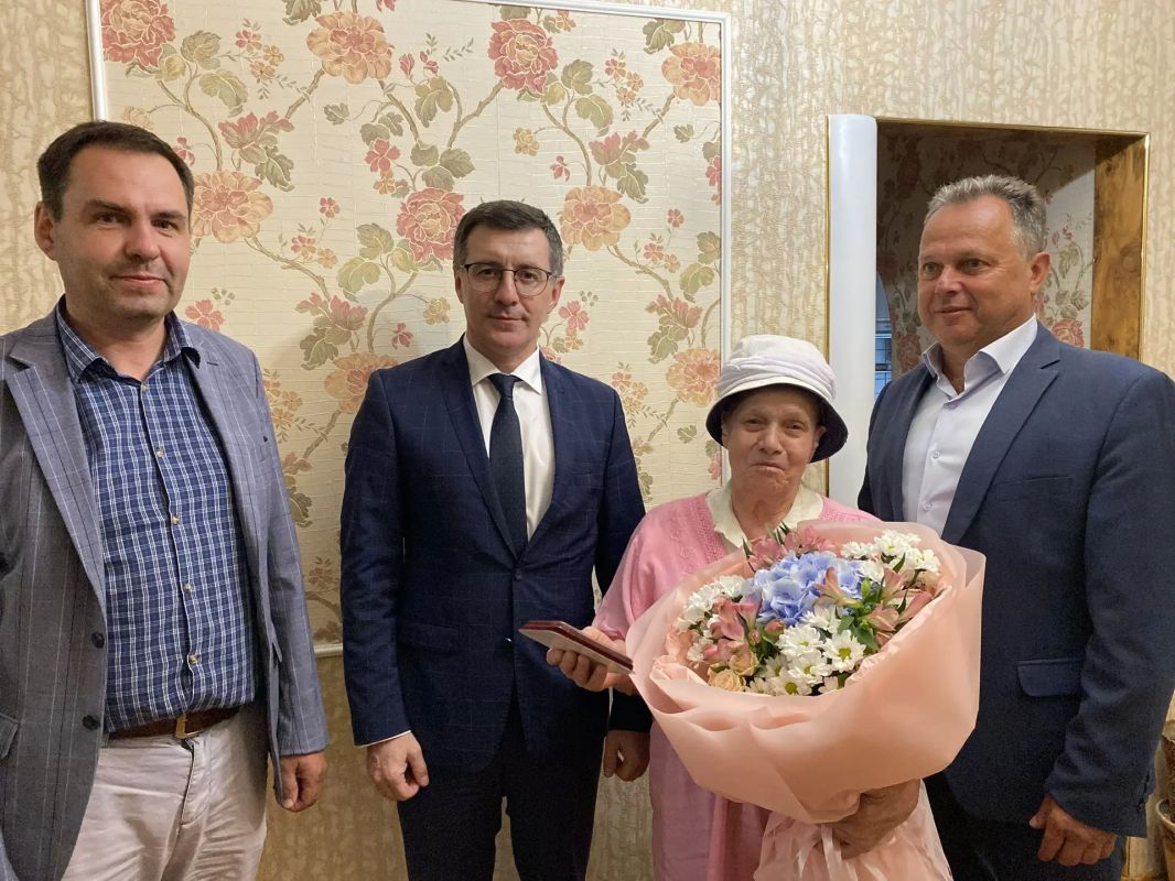 Министр здравоохранения Калининградской области с рабочим визитом посетил Советскую ЦРБ Министр здравоохранения Калининградской области с рабочим визитом посетил Советскую ЦРБ