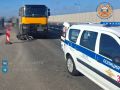 По предварительным данным, 26.08.2026 около 08:00 в г. Калининграде водитель мотоцикла 1981 г.р., двигаясь на участке дороги со стороны проспекта Победы в сторону ул. Тенистая аллея, совершила столкновение с двигавшимся в...
