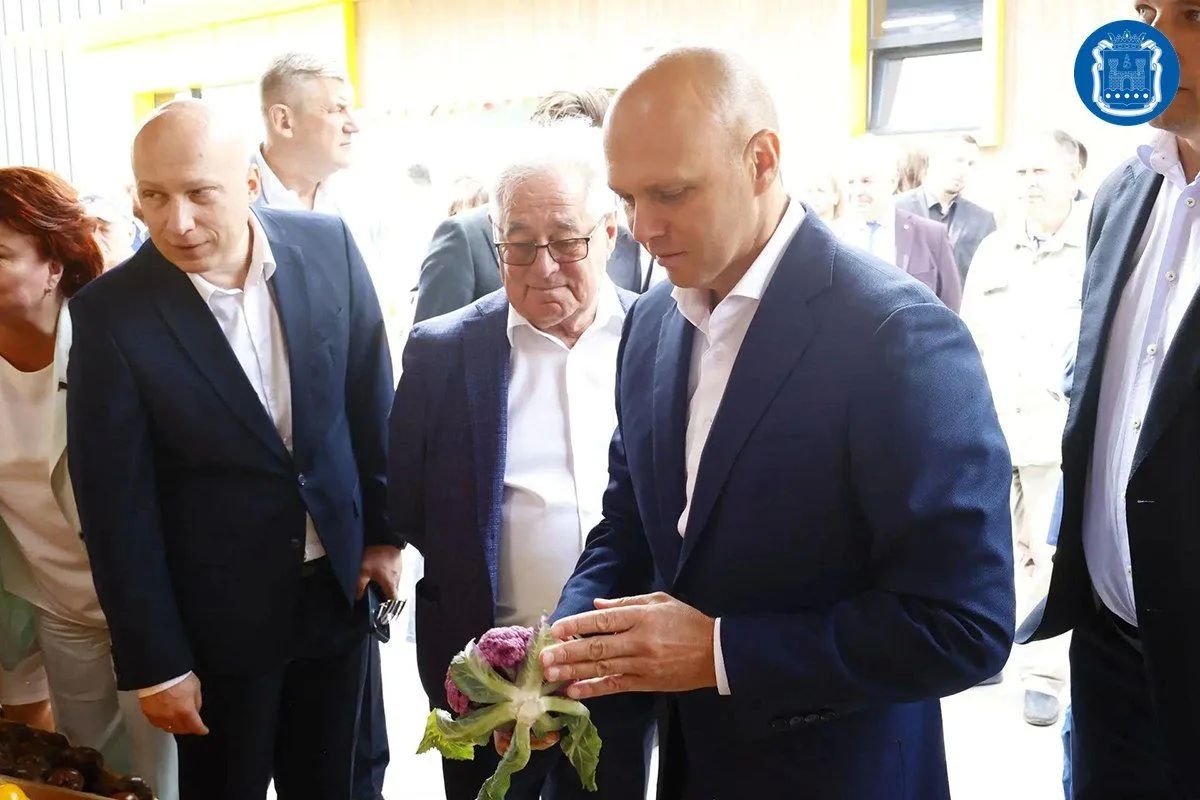 В посёлке Холмогоровка Зеленоградского округа прошла презентация фермерской ярмарки «Холмогорское подворье» В посёлке Холмогоровка Зеленоградского округа прошла презентация фермерской ярмарки «Холмогорское подворье»
