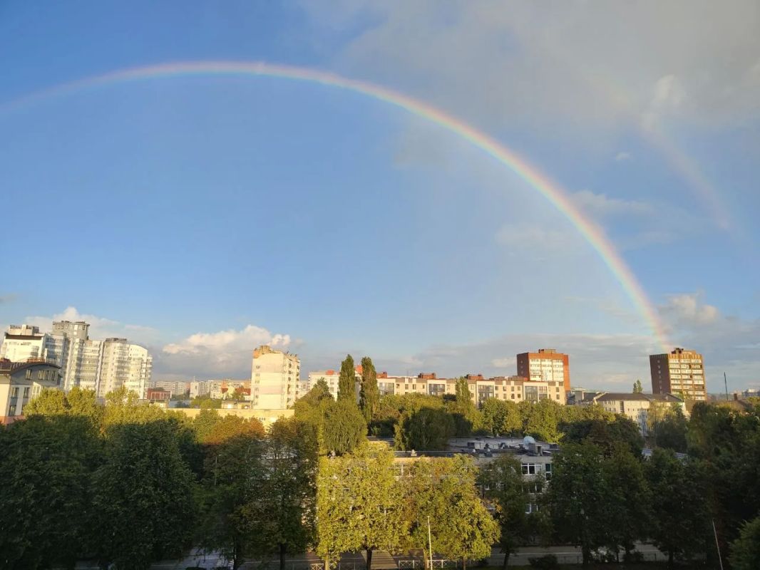 Двойная радуга в небе над Калининградом