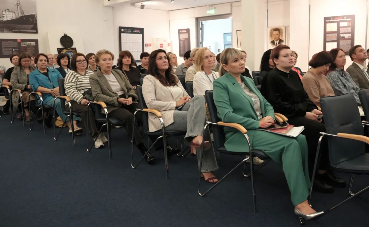 ИНФОРМУИК.14-й день. Председатель облизбиркома Инесса Винярская в рамках ИнформУИК встретилась со знаковыми для страны и региона трудовыми коллективами Встречи состоялись в Музее Мирового океана и на предприятии Объединенной... ИНФОРМУИК.14-й день. Председатель облизбиркома Инесса Винярская в рамках ИнформУИК встретилась со знаковыми для страны и региона трудовыми коллективами Встречи состоялись в Музее Мирового океана и на предприятии Объединенной...