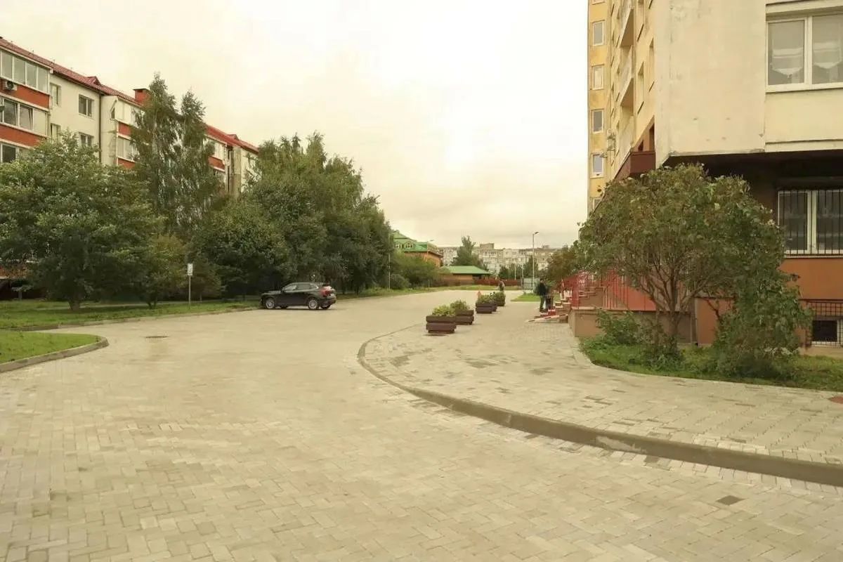 В 2026 году калининградцы предпочитали парковки детским площадкам