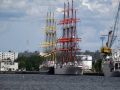 Парусник с девушками второй раз за год вышел из Калининграда море
