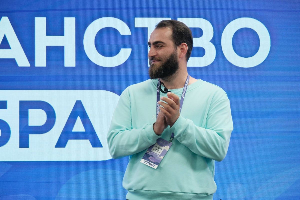 Со 2 по 6 сентября на территории молодёжного образовательно-досугового центра в посёлке Донское проходит обучающая смена для добровольцев «Пространство добра» Со 2 по 6 сентября на территории молодёжного образовательно-досугового центра в посёлке Донское проходит обучающая смена для добровольцев «Пространство добра»