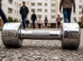 В Калининграде ребёнок бросил на тротуар спортивный снаряд