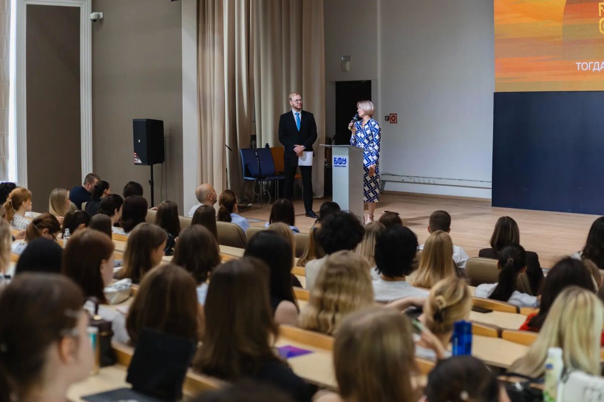 От оздоровления Верхнего озера до «цифры» в ТКО: руководитель «ЕКАТ» Ольга Шешукова рассказала участникам программы акселератора «Амберполис» экологические векторы развития региона