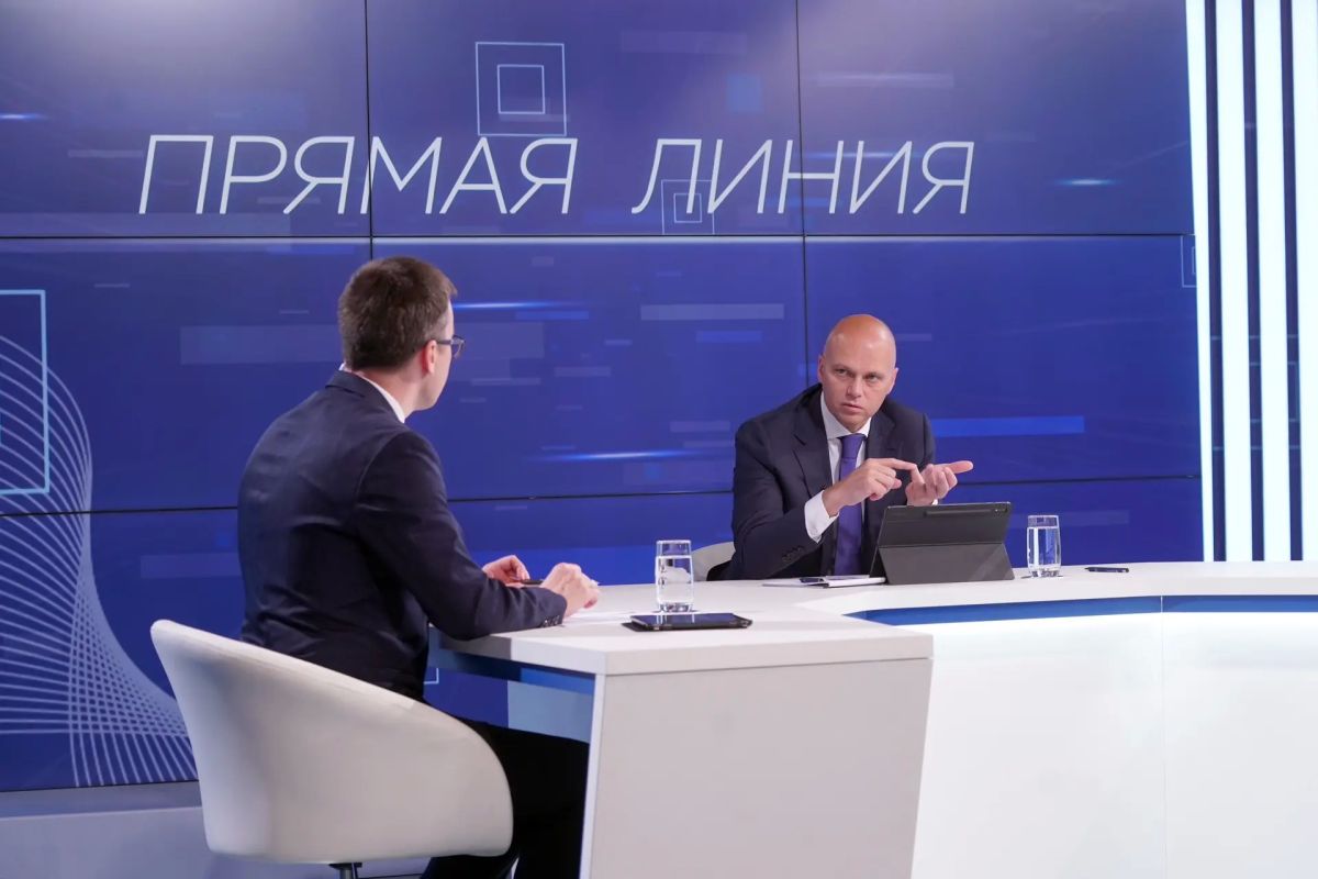 Алексей Беспрозванных: Спасибо всем за эту прямую линию! Жителям – за вопросы и активность, команде ГТРК – за профессиональную подготовку к эфиру Алексей Беспрозванных: Спасибо всем за эту прямую линию! Жителям – за вопросы и активность, команде ГТРК – за профессиональную подготовку к эфиру