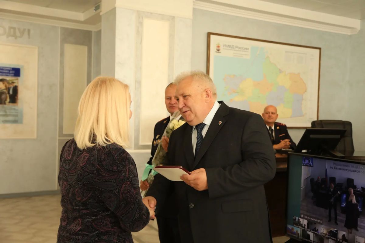 В региональном УМВД прошло торжественное мероприятие, посвященное Дню подразделений по вопросам миграции МВД России В региональном УМВД прошло торжественное мероприятие, посвященное Дню подразделений по вопросам миграции МВД России