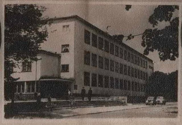 15 сентября 1946 года была открыта Черняховская городская библиотека 15 сентября 1946 года была открыта Черняховская городская библиотека