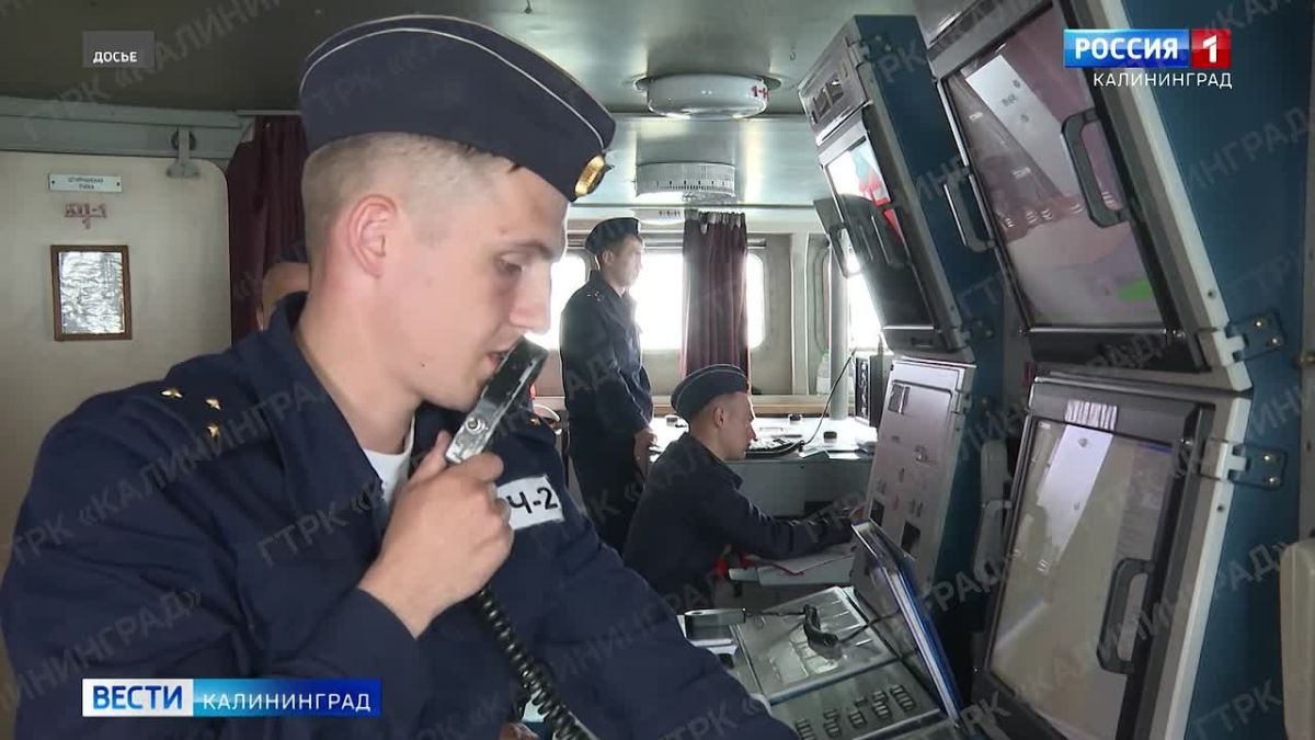Командир корвета «Сообразительный» Балтийского флота награждён министром обороны за умелые и решительные действия при предотвращении провокации вертолётом военно-воздушных сил Дании