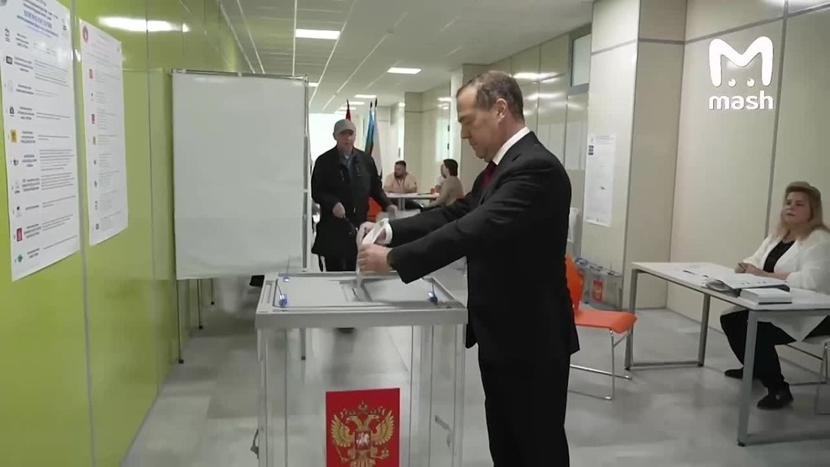 Выборы в Госдуму и региональные органы власти начались в России, явка на текущий момент — 4,83%, сообщили в ЦИК РФ. Граждане сформируют состав из 450 депутатов на новый пятилетний срок — их выберут по партийным спискам и...