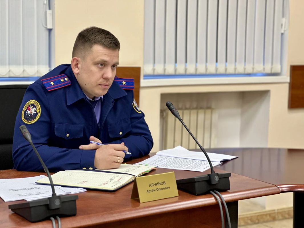 Руководитель следственного управления СК России по Калининградской области провел выездной прием граждан в Гусеве Руководитель следственного управления СК России по Калининградской области провел выездной прием граждан в Гусеве