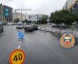 В Калининграде Toyota врезалась в дорожное ограждение на кольце возле Городской юношеской библиотеки