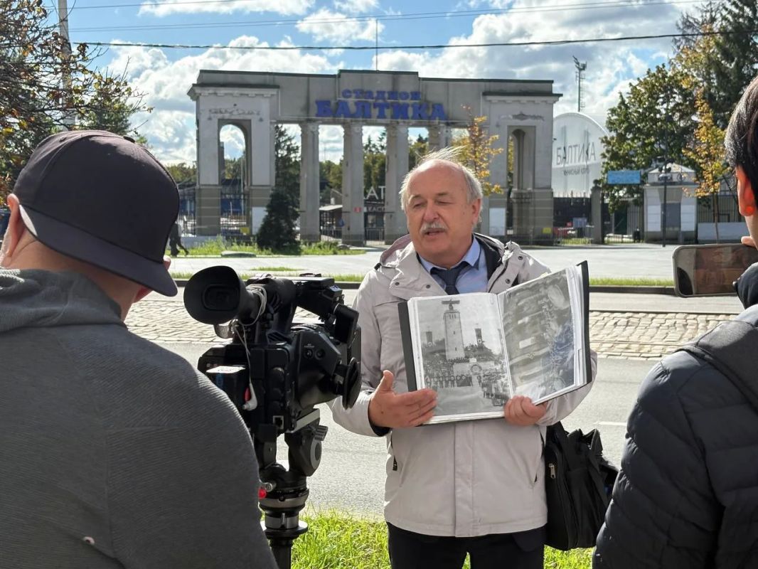 В Калининградскую область съехались журналисты из разных стран, чтобы принять участие в международном пресс-туре «По местам Памяти и Славы» В Калининградскую область съехались журналисты из разных стран, чтобы принять участие в международном пресс-туре «По местам Памяти и Славы»
