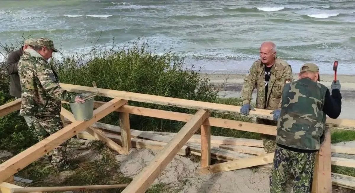 На Куршской косе начался второй этап ремонта перехода к морю На Куршской косе начался второй этап ремонта перехода к морю