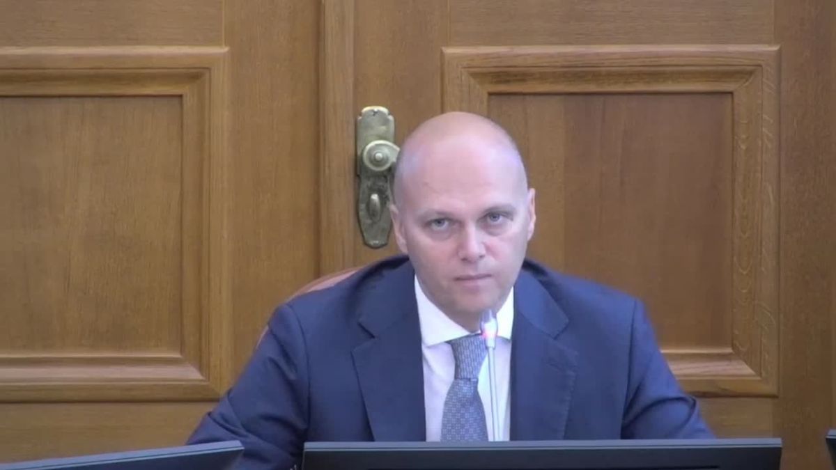 На оперативном совещании правительства Калининградской области под руководством губернатора Алексея Беспрозванных вернулись к вопросу о работе управляющих компаний