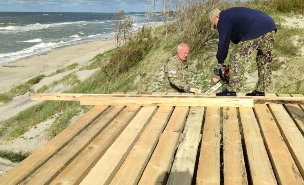 На Куршской косе начался второй этап ремонта перехода к морю На Куршской косе начался второй этап ремонта перехода к морю