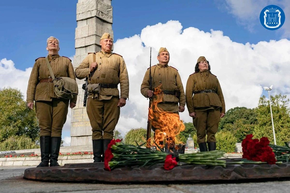 В Калининградской области запустили первый в России туристический маршрут «По местам памяти и славы» В Калининградской области запустили первый в России туристический маршрут «По местам памяти и славы»