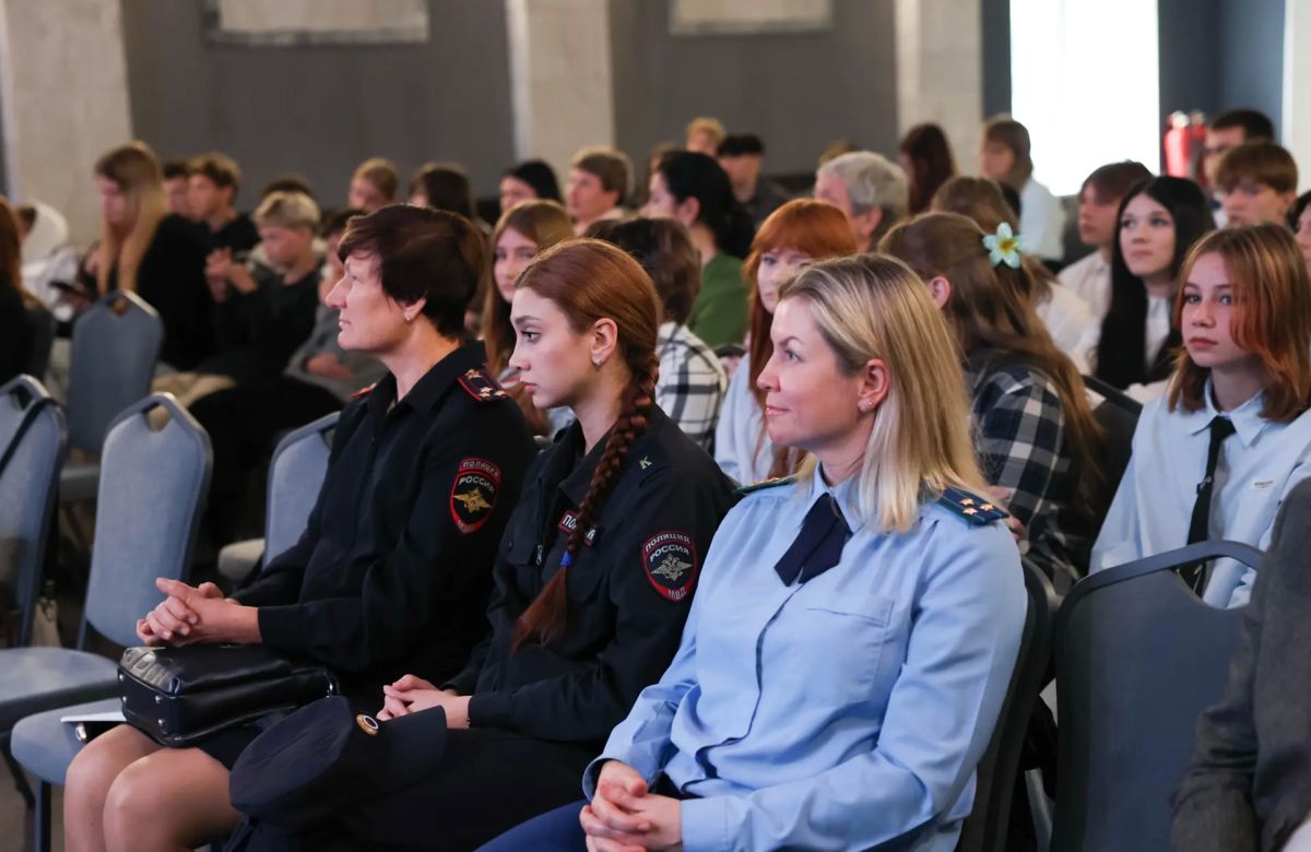 Прокуратурой области принято участие в торжественном мероприятии для воспитанников социальных учреждений области Прокуратурой области принято участие в торжественном мероприятии для воспитанников социальных учреждений области