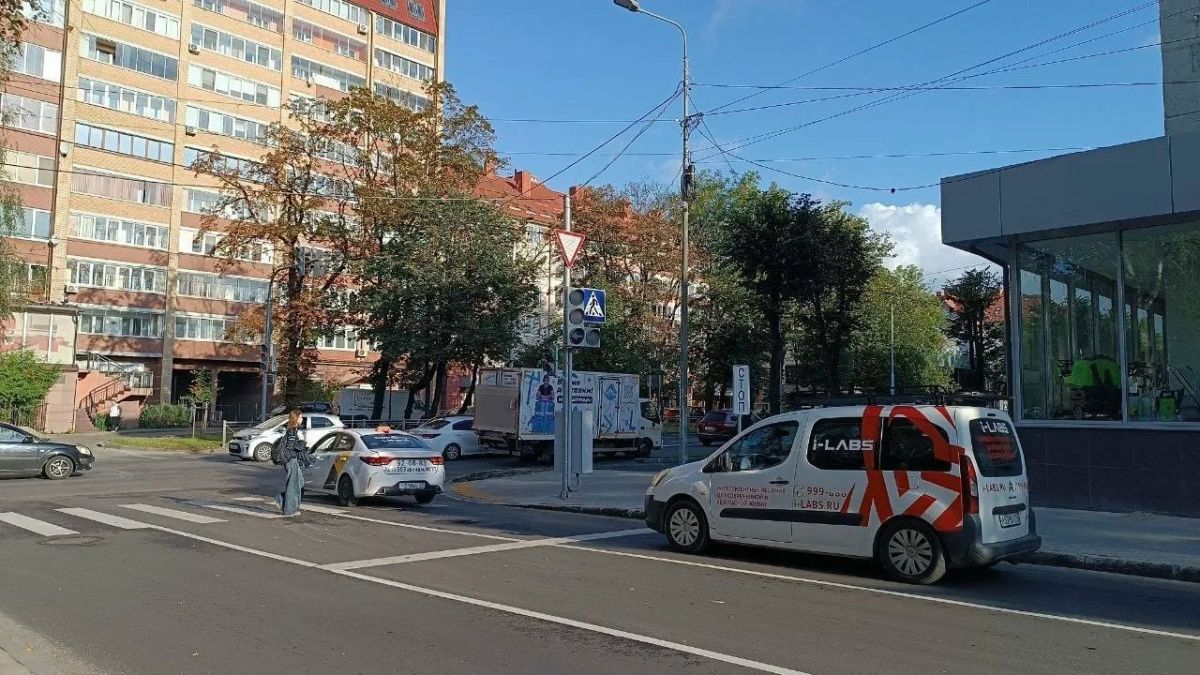 Сегодня заработает светофор на Невского – Дадаева