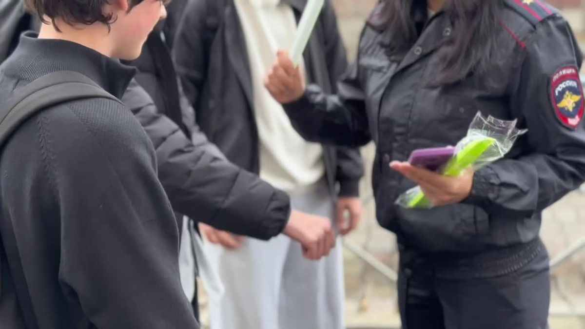 В рамках «Недели БДД» сотрудники региональной Госавтоинспекции провели профилактическую акцию «Засветись»