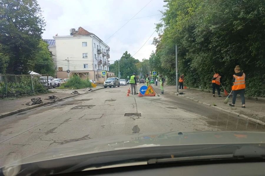 На ул. Коммунальной после жалоб губернатора выполнили ямочный ремонт