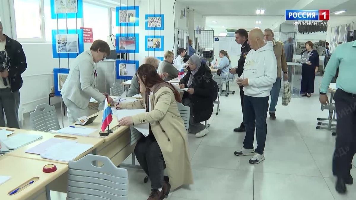 Деятельность регионального парламента, его законодательные инициативы и решения, а также их влияние на жизнь людей в самом западном регионе России