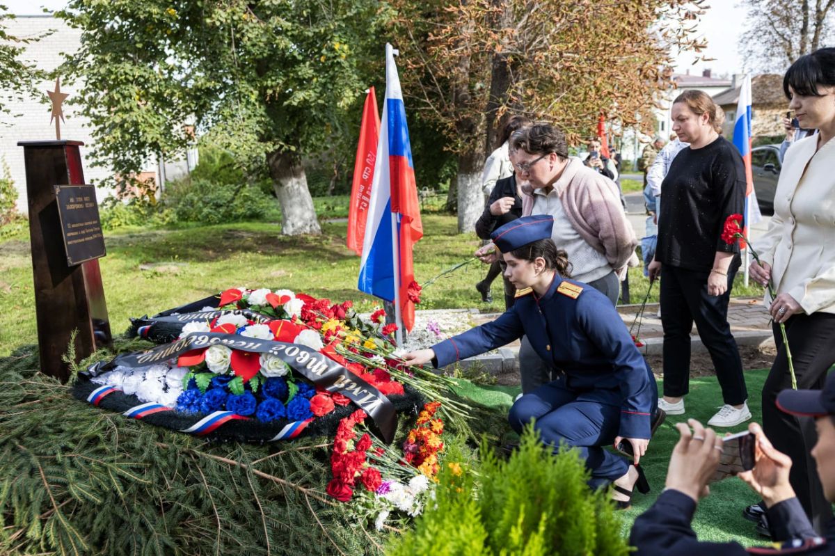 В Ладушкине перезахоронили останки 12 советских воинов, погибших во время Восточно-Прусской операции 1945 года В Ладушкине перезахоронили останки 12 советских воинов, погибших во время Восточно-Прусской операции 1945 года