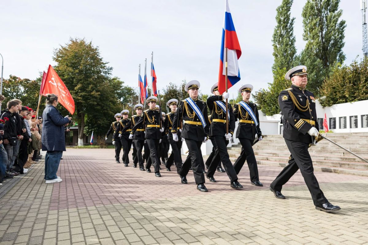 В Ладушкине перезахоронили останки 12 советских воинов, погибших во время Восточно-Прусской операции 1945 года В Ладушкине перезахоронили останки 12 советских воинов, погибших во время Восточно-Прусской операции 1945 года