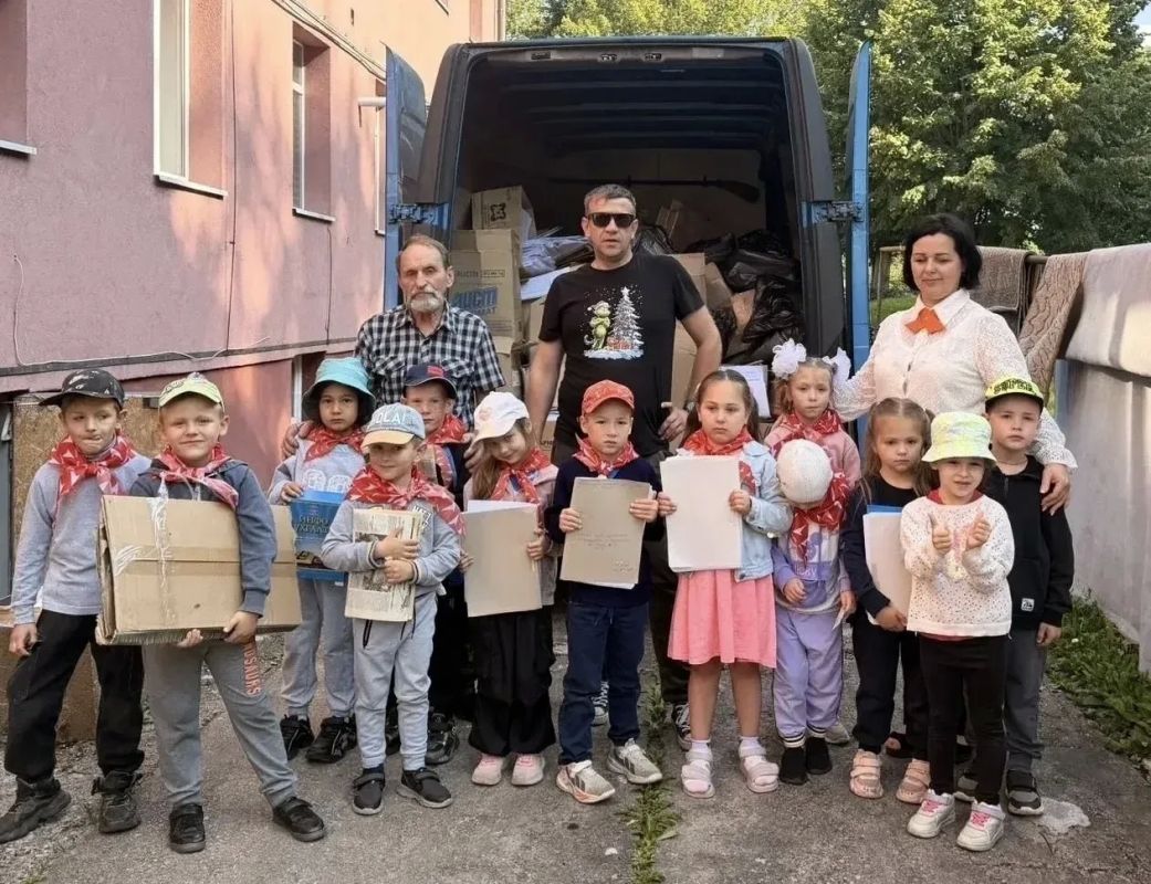 Калининградская область продолжает удерживать 1-е место в акции по сбору макулатуры «БумБатл»! Калининградская область продолжает удерживать 1-е место в акции по сбору макулатуры «БумБатл»!