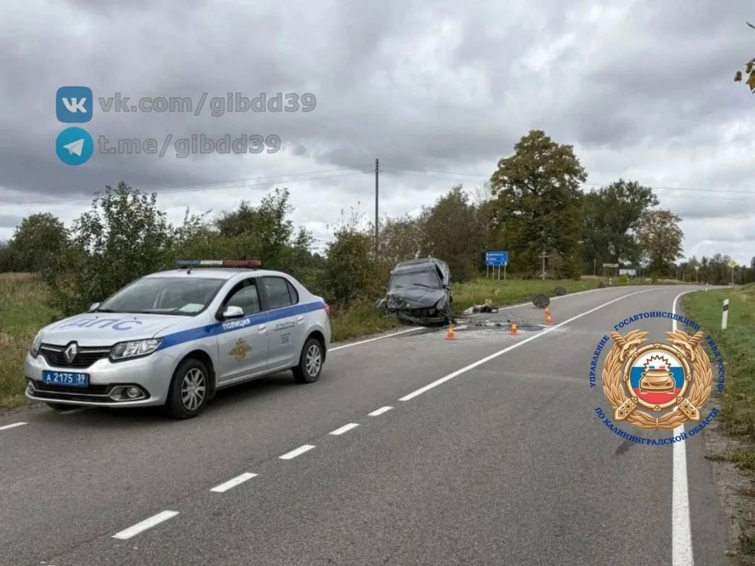 Под Гусевом БМВ попал в аварию сразу после охранительного креста Под Гусевом БМВ попал в аварию сразу после охранительного креста