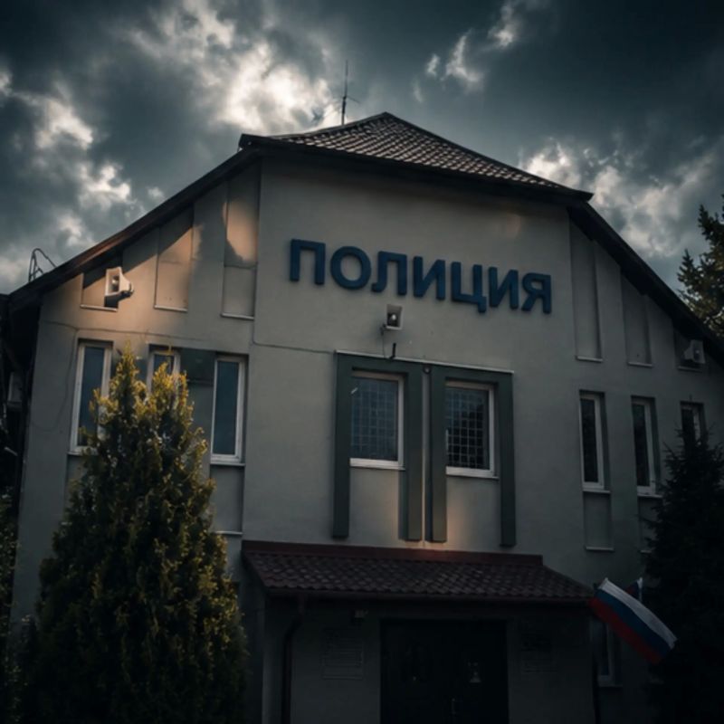 В Светлогорске полицейские привлекли к ответственности мужчину, который угрожал соседу секатором