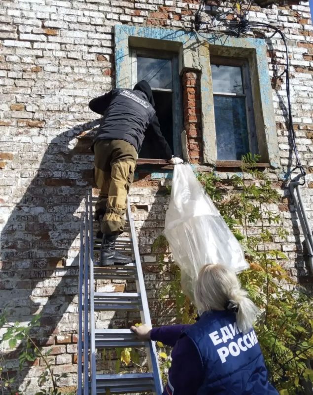 Игорь Кастюкевич: Курская область. Порядка 900 волонтеров из 72 регионов страны приняли участие в лагере Единой России «Курский рубеж» за время его работы Игорь Кастюкевич: Курская область. Порядка 900 волонтеров из 72 регионов страны приняли участие в лагере Единой России «Курский рубеж» за время его работы