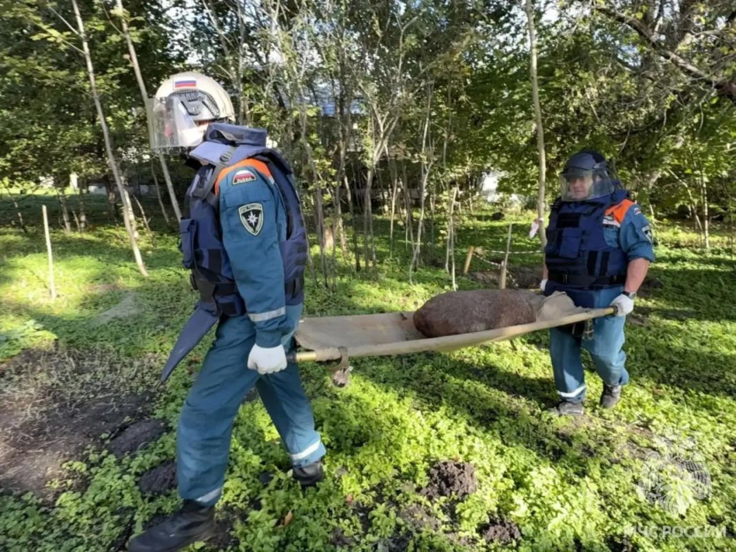 Житель Балтийска нашёл во дворе 100-килограммовую авиабомбу Житель Балтийска нашёл во дворе 100-килограммовую авиабомбу