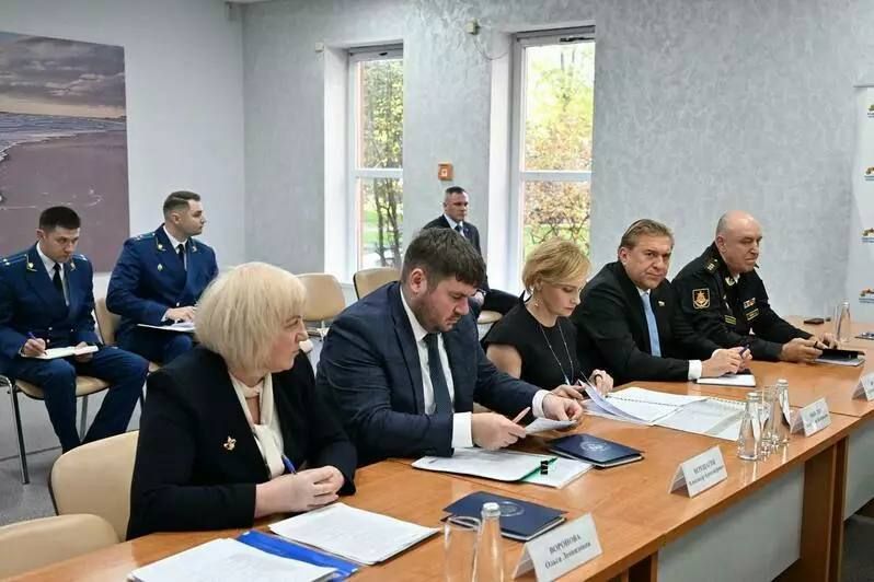 Генпрокурор России Александр Гуцан приехал в Калининград и наметил новые задачи для прокуратуры и фонда поддержки бойцов СВО Генпрокурор России Александр Гуцан приехал в Калининград и наметил новые задачи для прокуратуры и фонда поддержки бойцов СВО