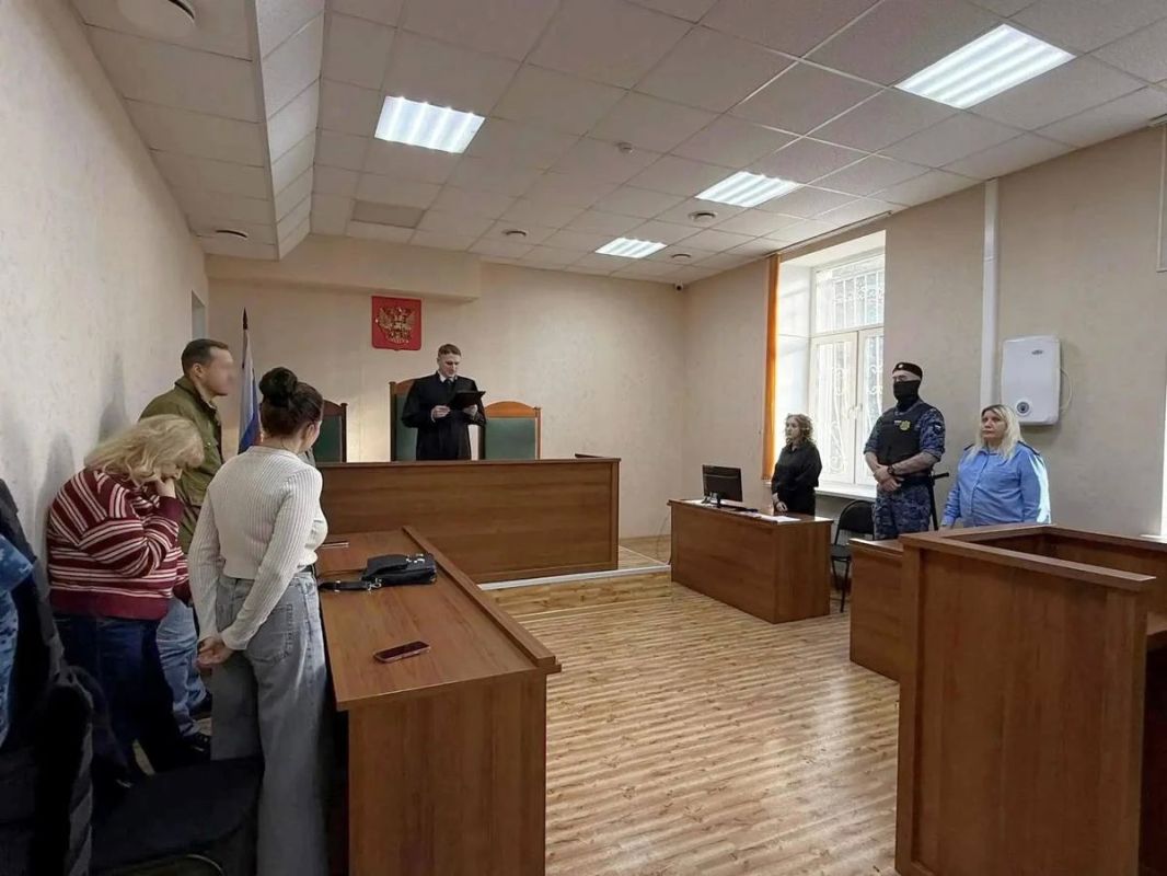 Алкогольную мафию из 12 человек посадили в Калининграде