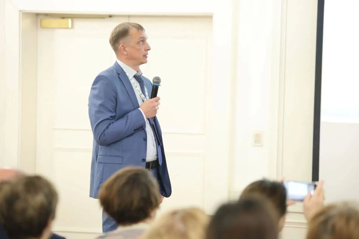 Команда Большого Росреестра на XII Всероссийском съезде кадастровых инженеров в Казани представила актуальные направления развития кадастровой деятельности и цифровизации учетно-регистрационных процедур Команда Большого Росреестра на XII Всероссийском съезде кадастровых инженеров в Казани представила актуальные направления развития кадастровой деятельности и цифровизации учетно-регистрационных процедур